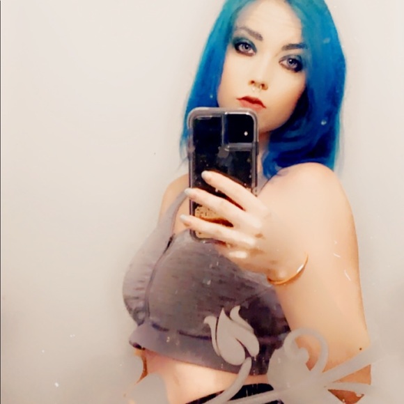 Meet your Posher, Mackenzie - Picture 1 of 1